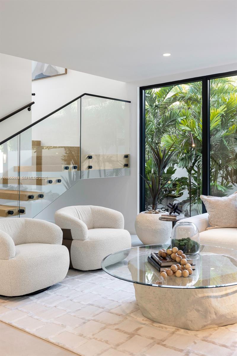 30 Samana Dr
