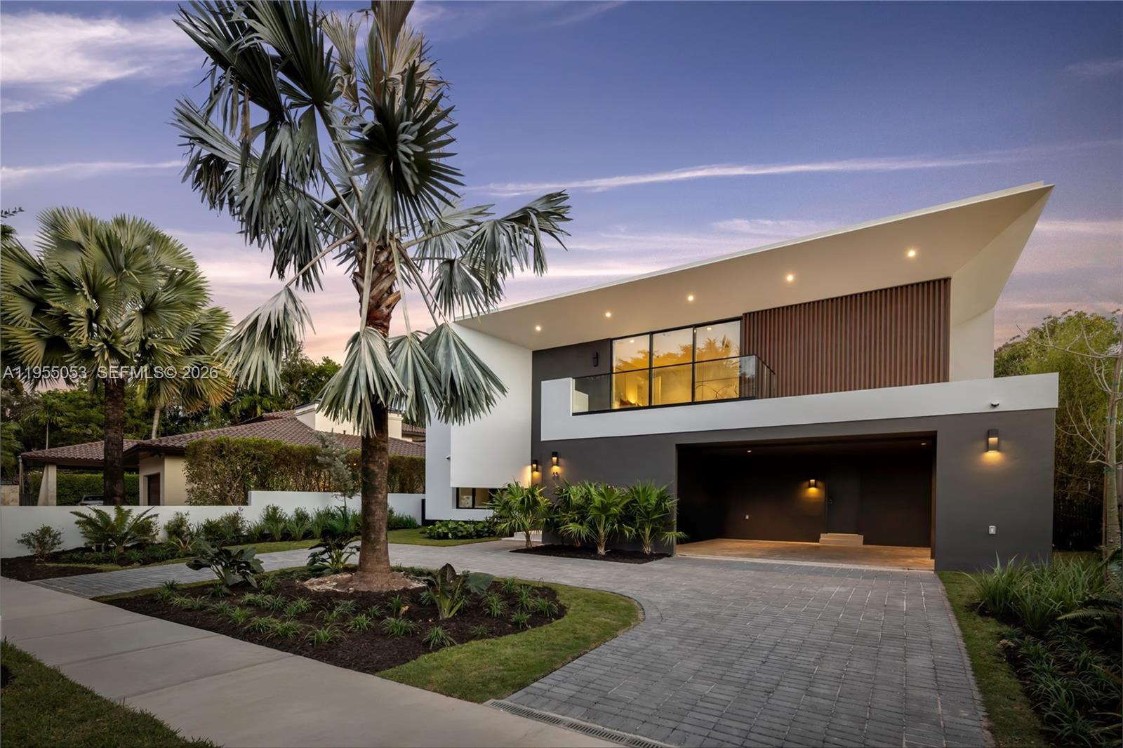 30 Samana Dr