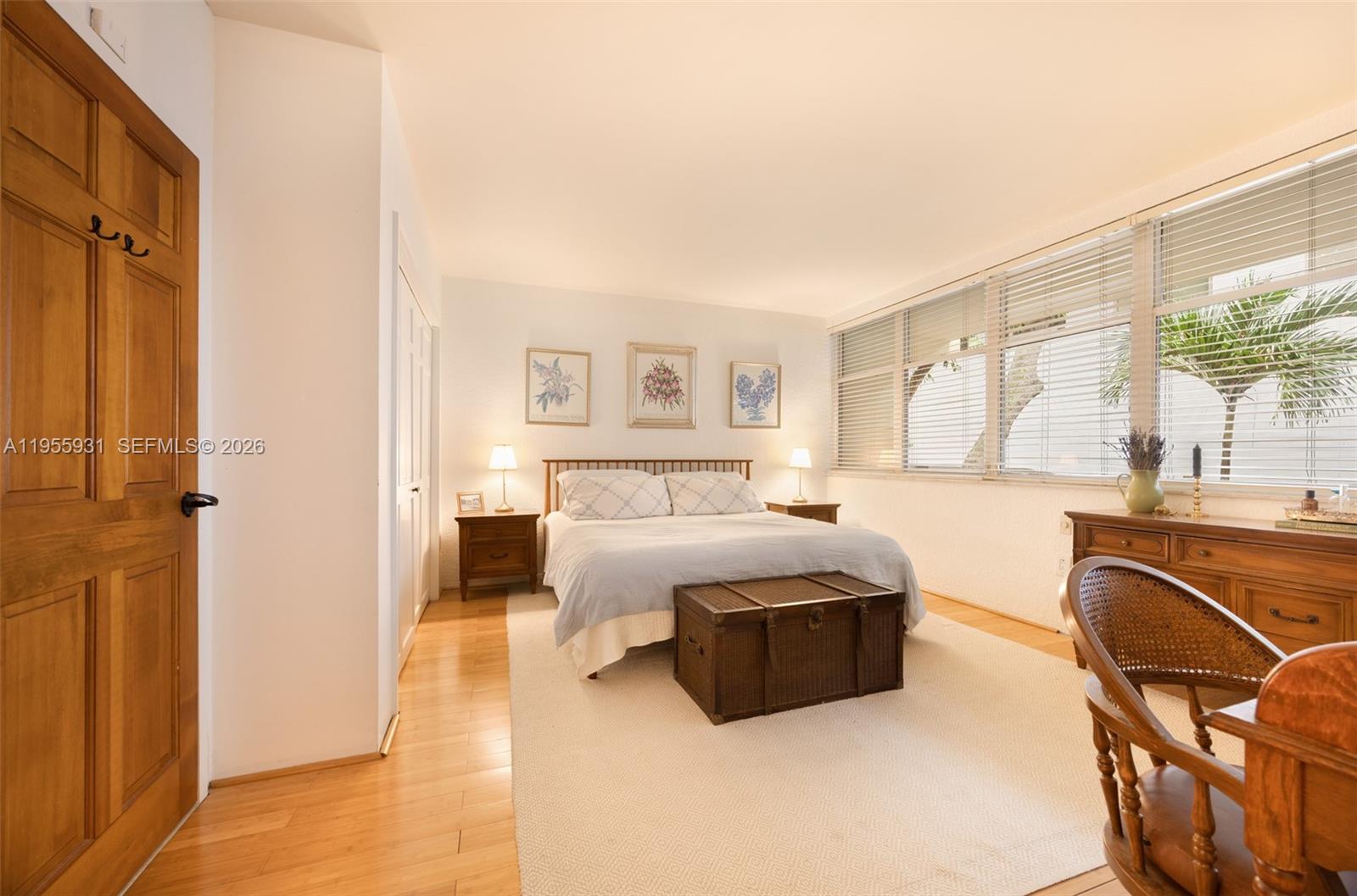 2666 Tigertail Ave # 111