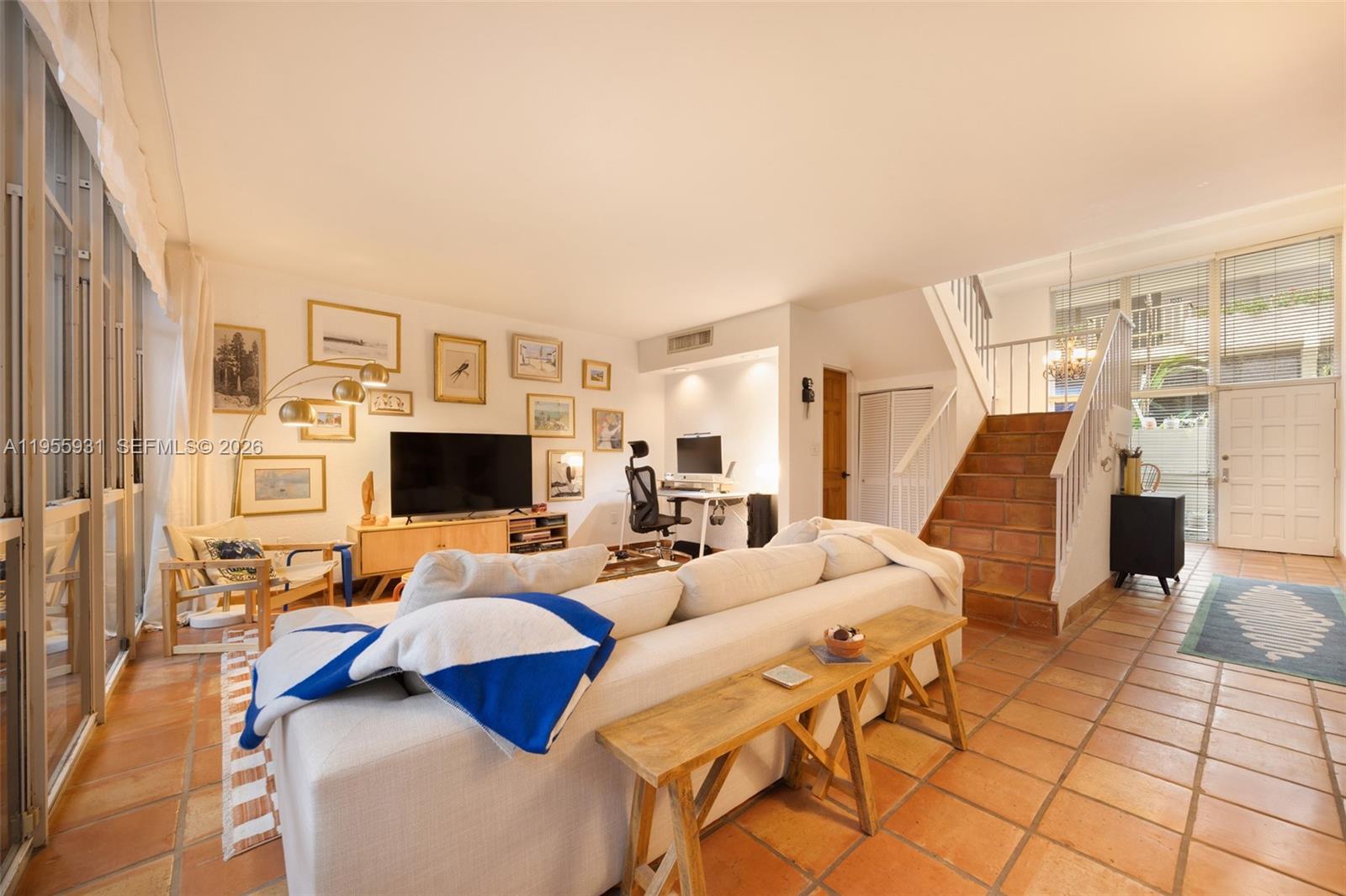 2666 Tigertail Ave # 111