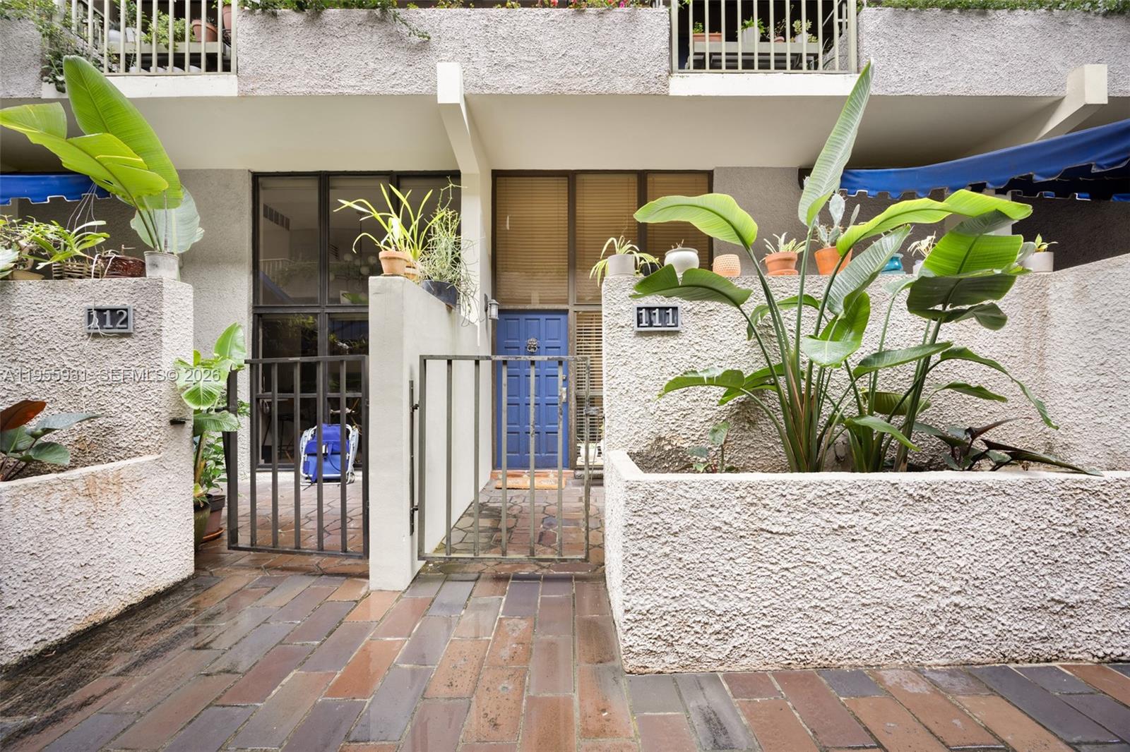 2666 Tigertail Ave # 111