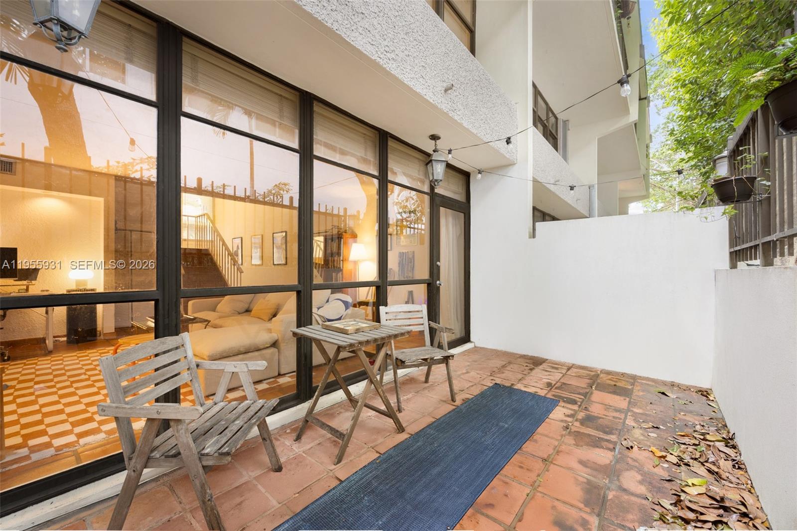 2666 Tigertail Ave # 111