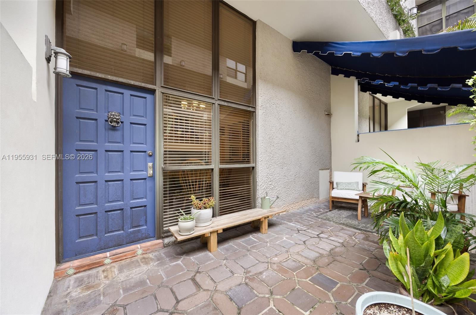 2666 Tigertail Ave # 111