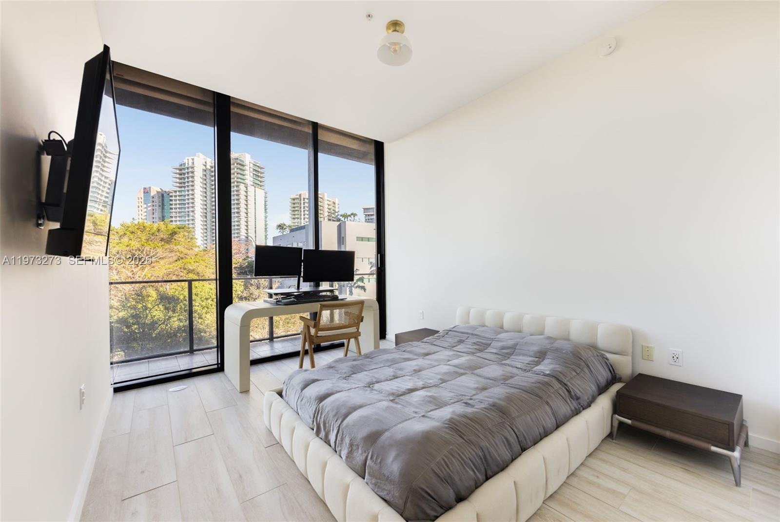 3156 SW 27th Ave # 305