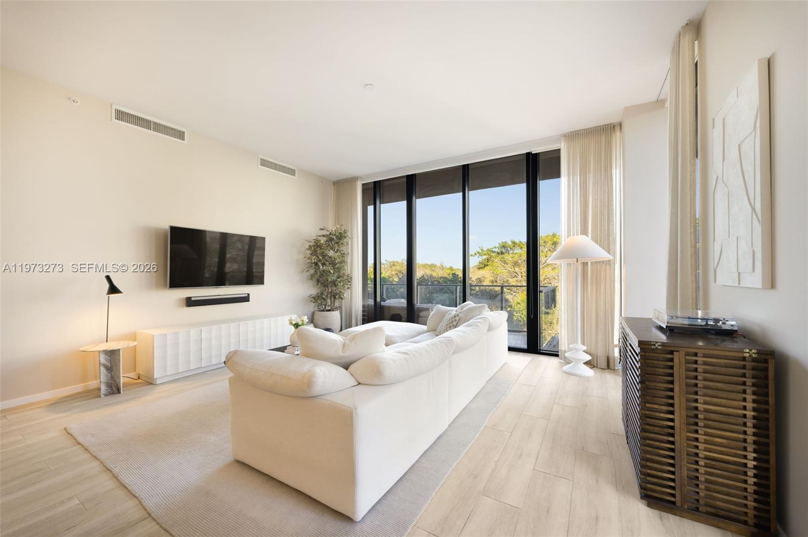 3156 SW 27th Ave # 305