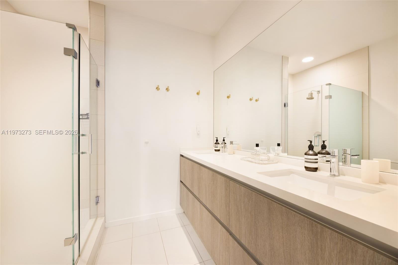 3156 SW 27th Ave # 305