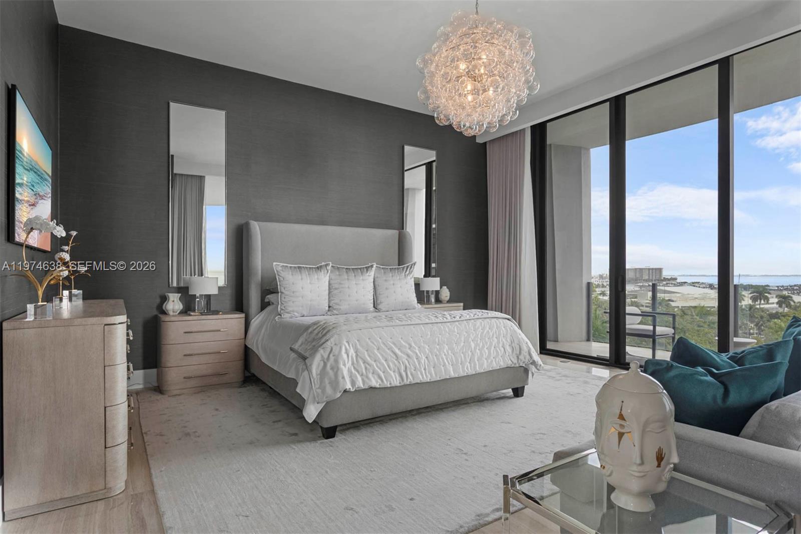 2821 S Bayshore Dr # 8A