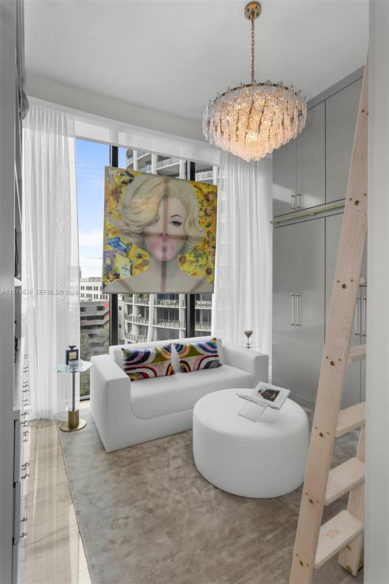 2821 S Bayshore Dr # 8A