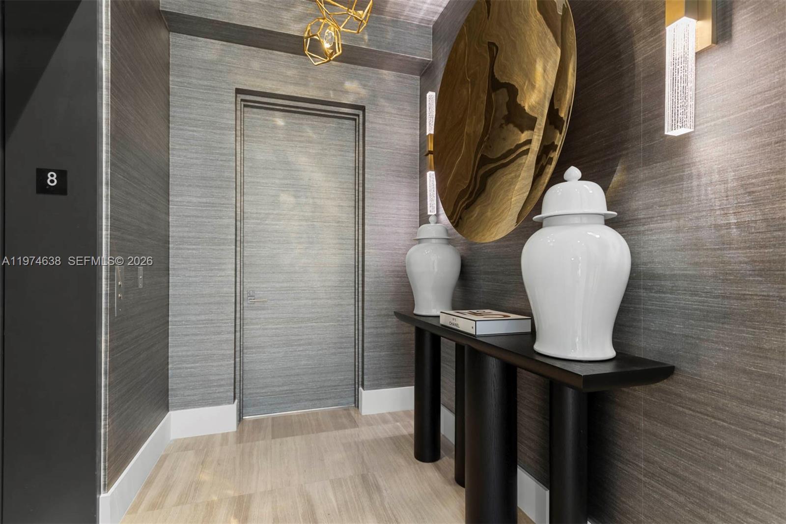 2821 S Bayshore Dr # 8A