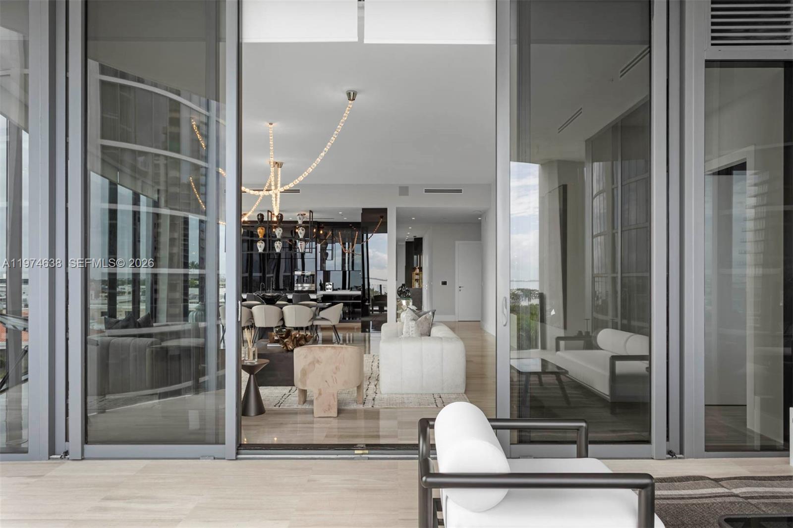 2821 S Bayshore Dr # 8A