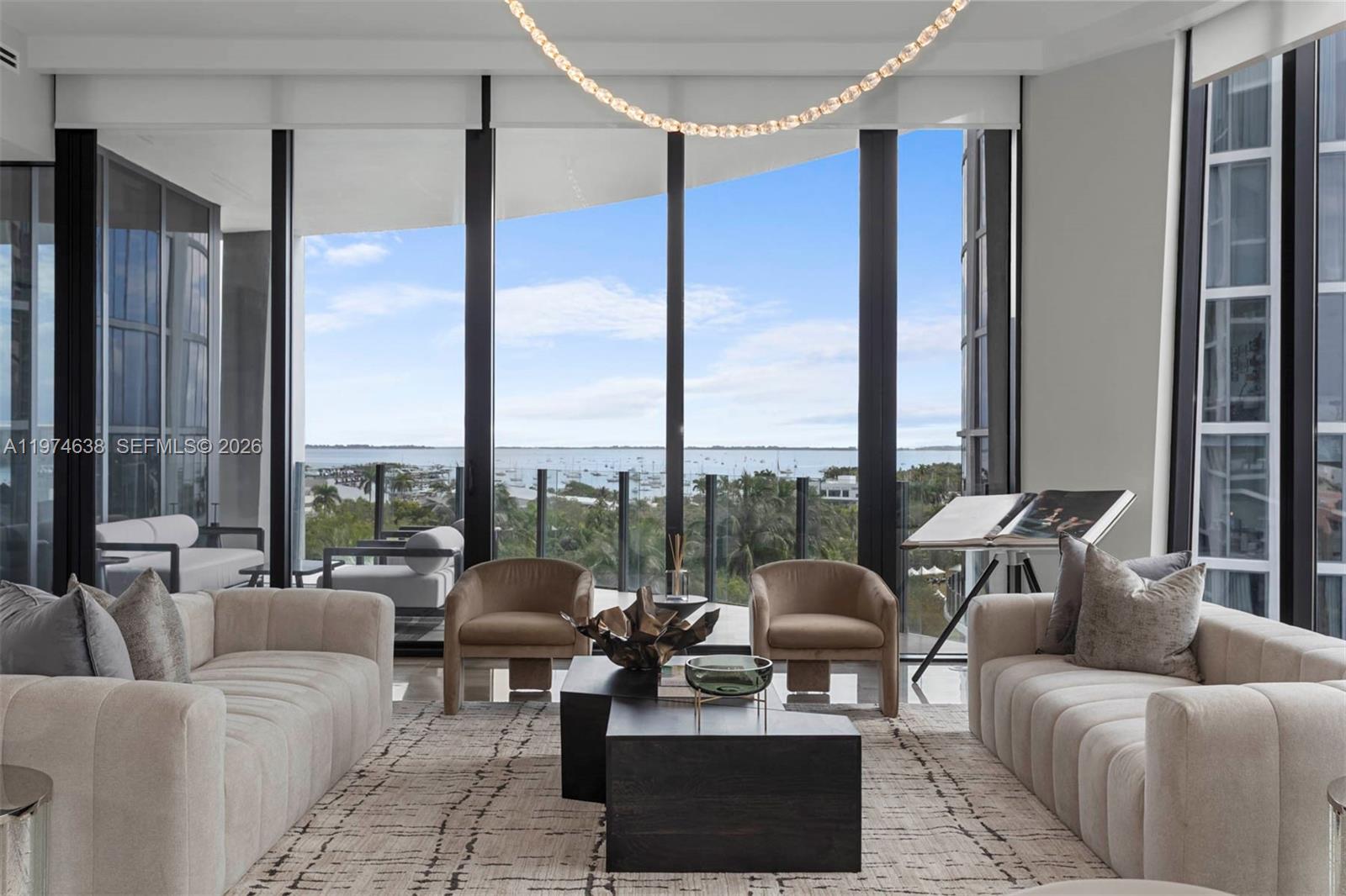 2821 S Bayshore Dr # 8A