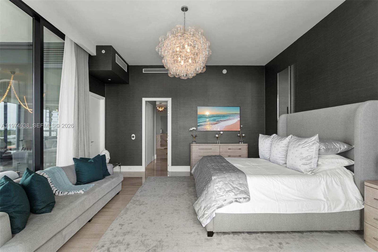 2821 S Bayshore Dr # 8A