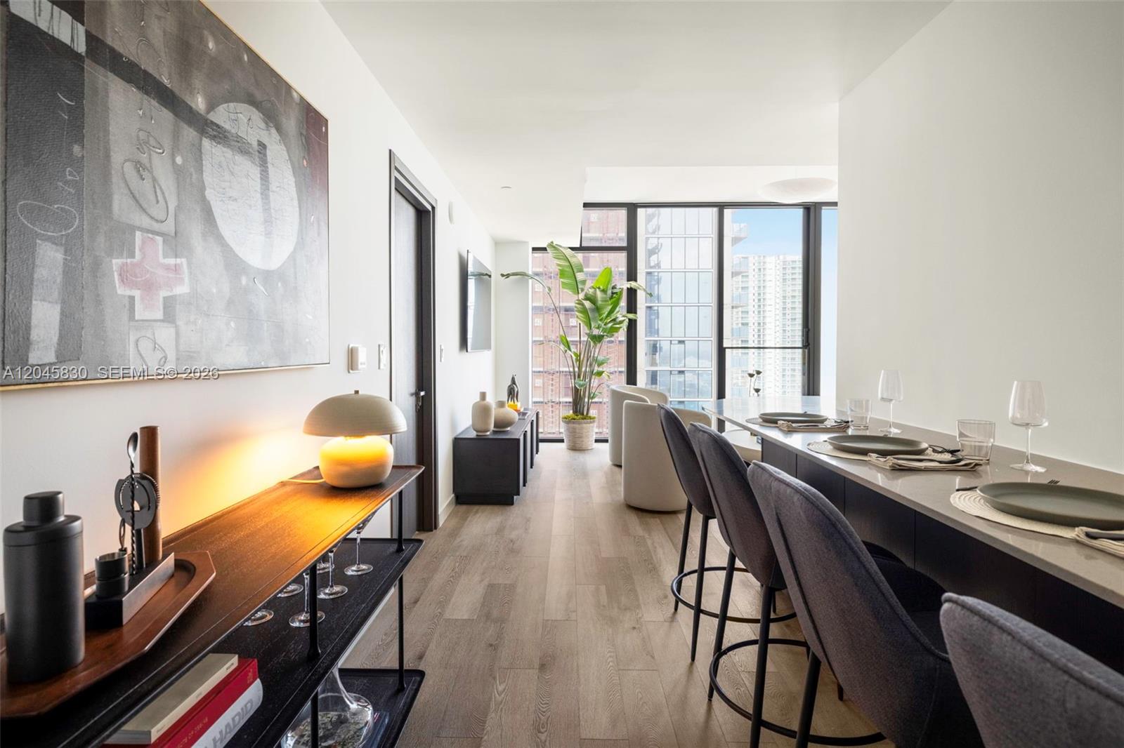 20 NE 11th St # 4503