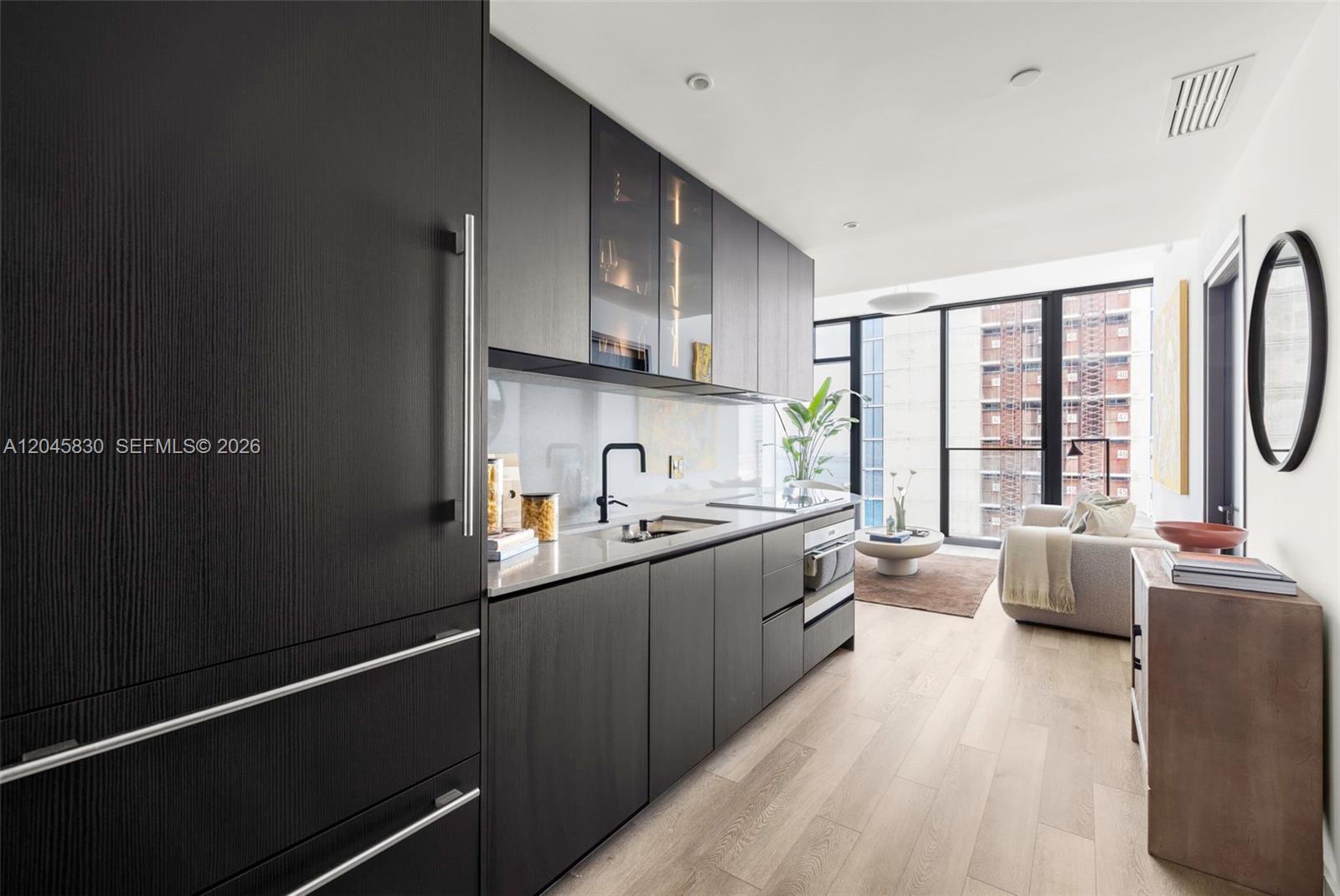 20 NE 11th St # 4503