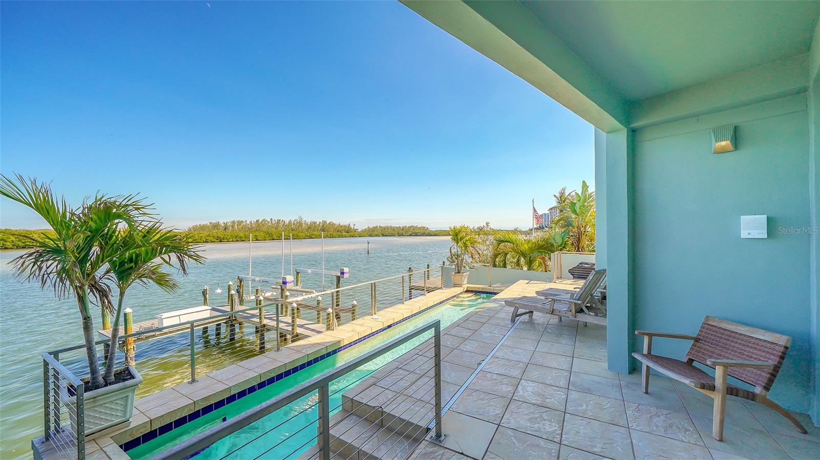 9137 MIDNIGHT PASS RD