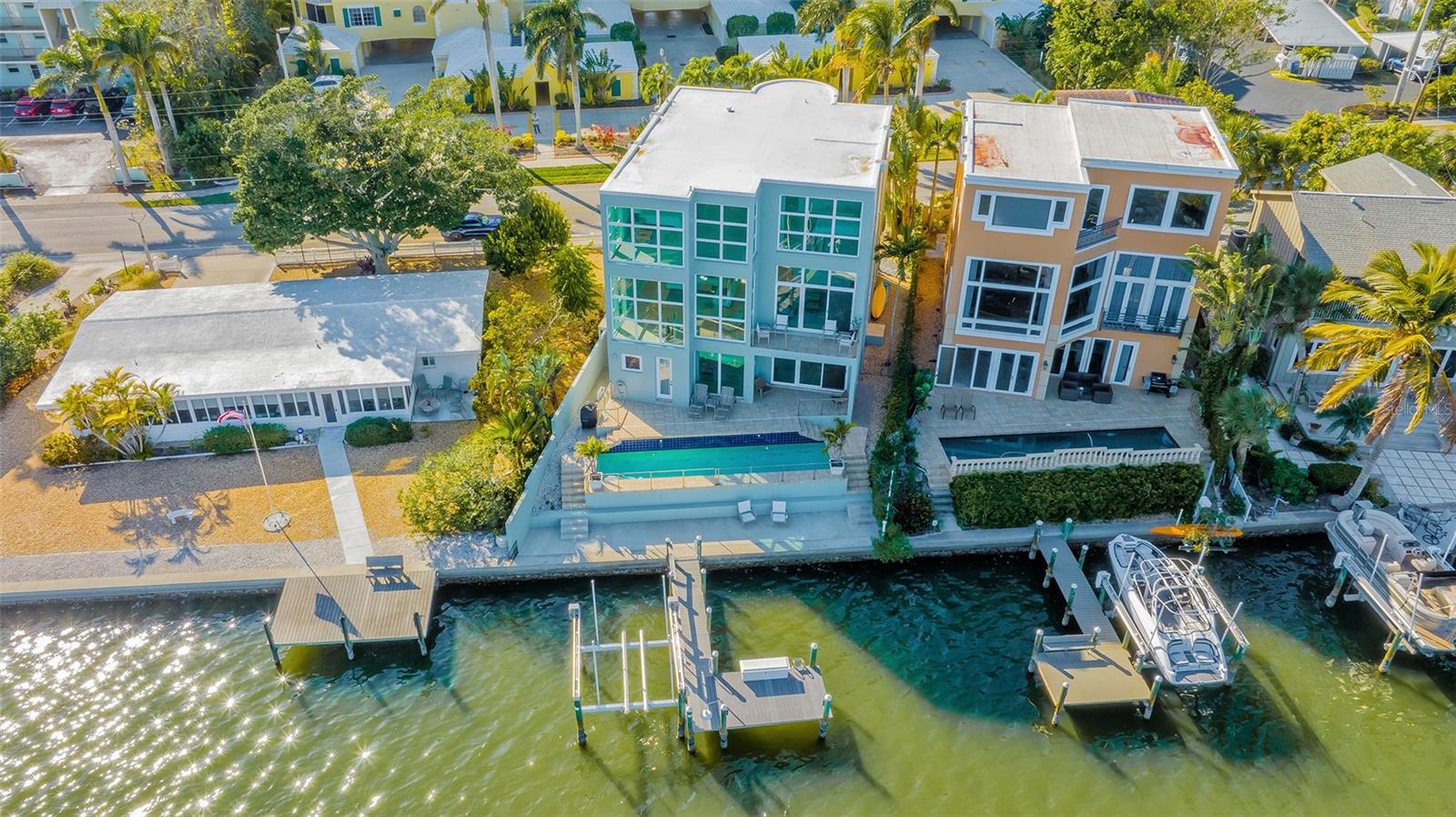 9137 MIDNIGHT PASS RD