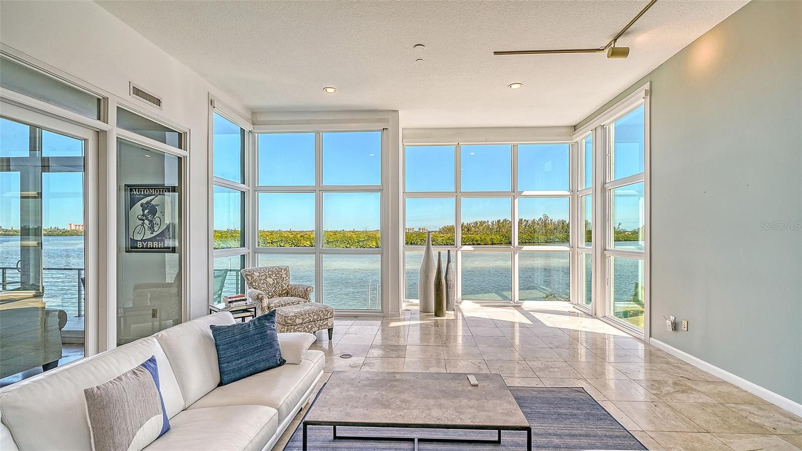 9137 MIDNIGHT PASS RD