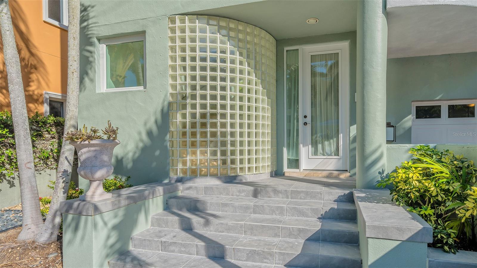 9137 MIDNIGHT PASS RD