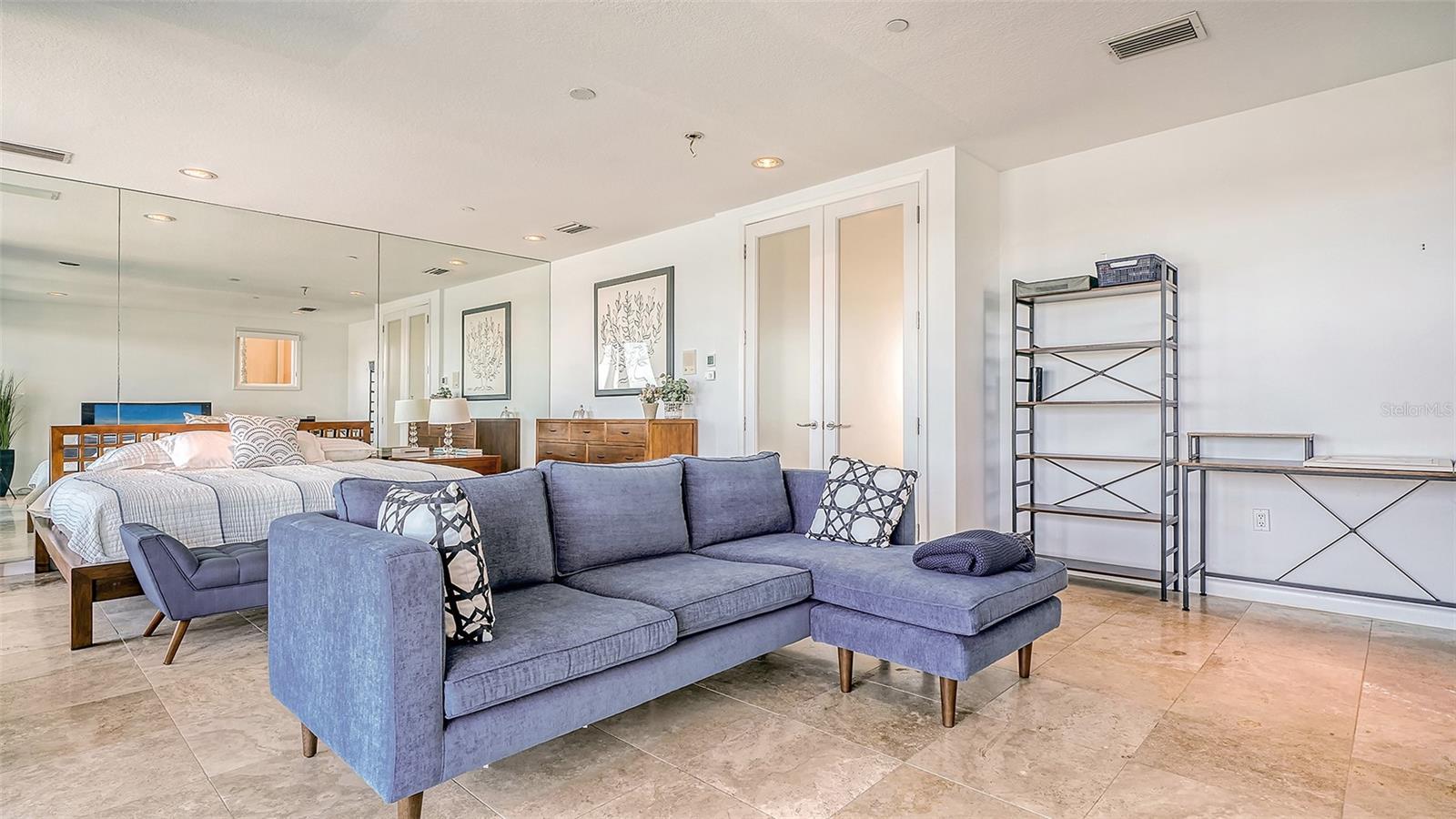 9137 MIDNIGHT PASS RD