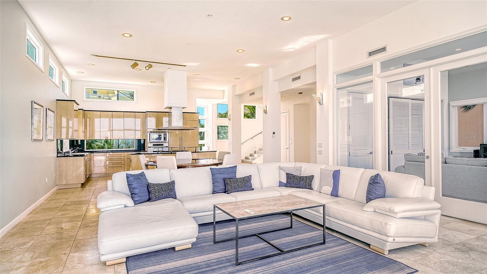 9137 MIDNIGHT PASS RD