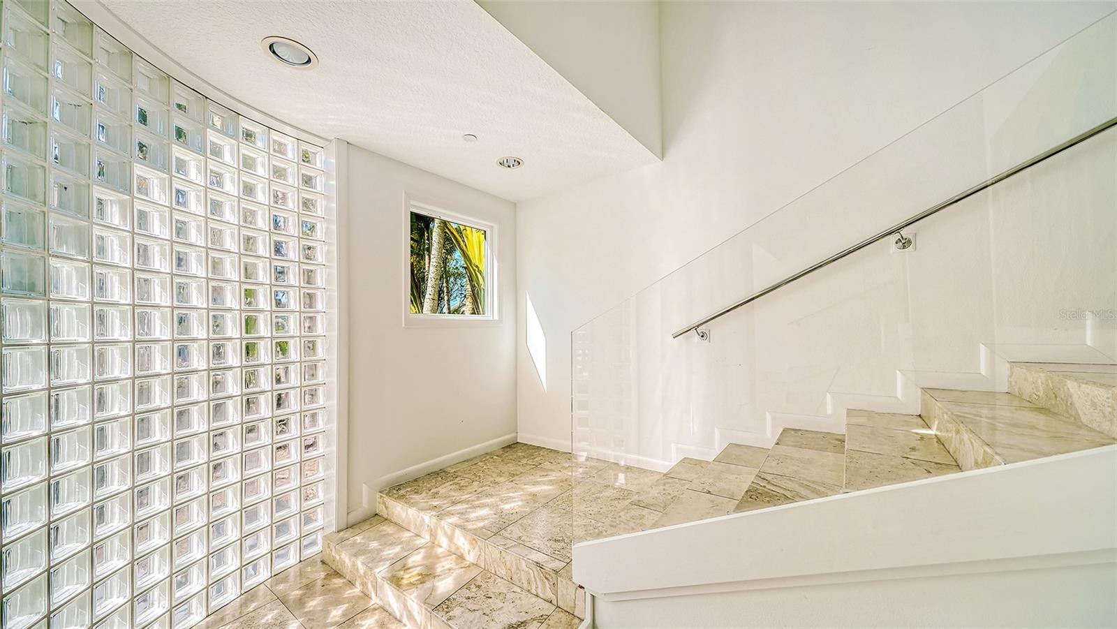 9137 MIDNIGHT PASS RD