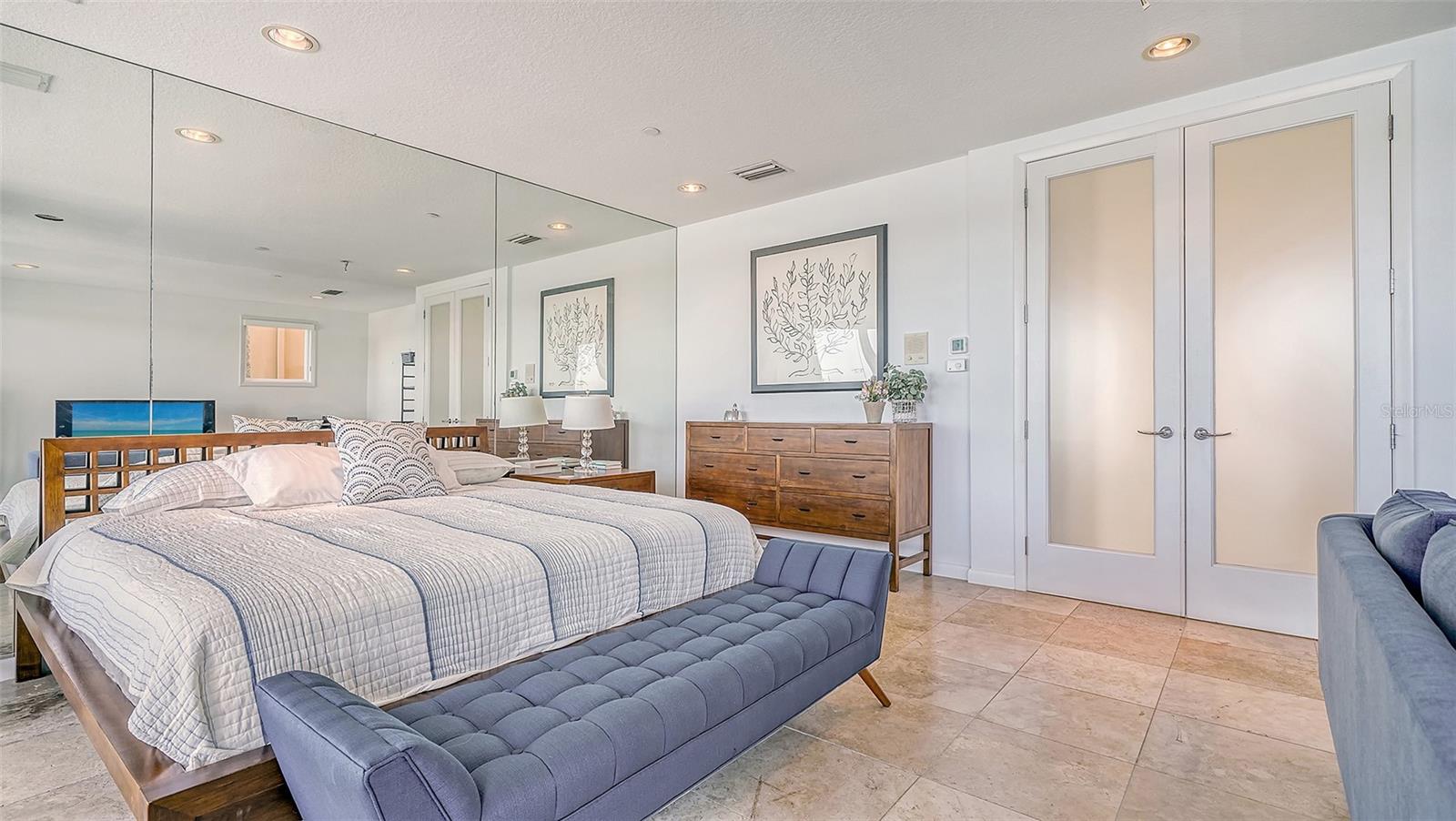 9137 MIDNIGHT PASS RD