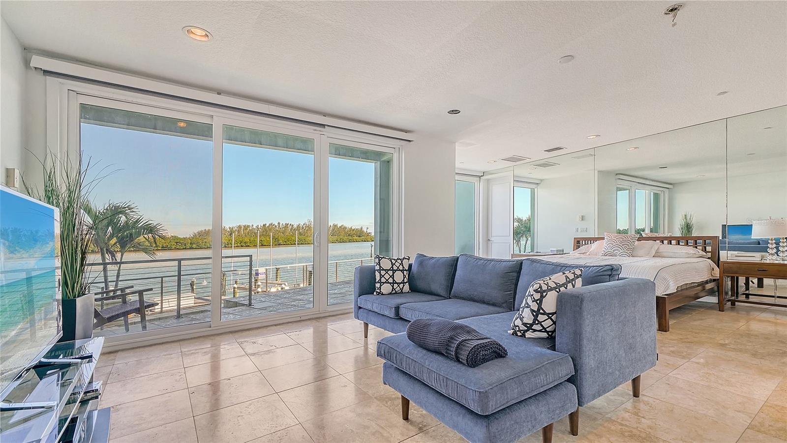 9137 MIDNIGHT PASS RD