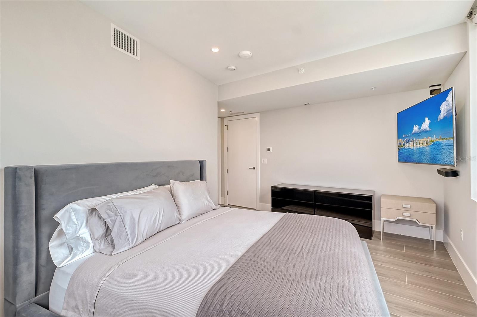 1035 SEASIDE DR #310