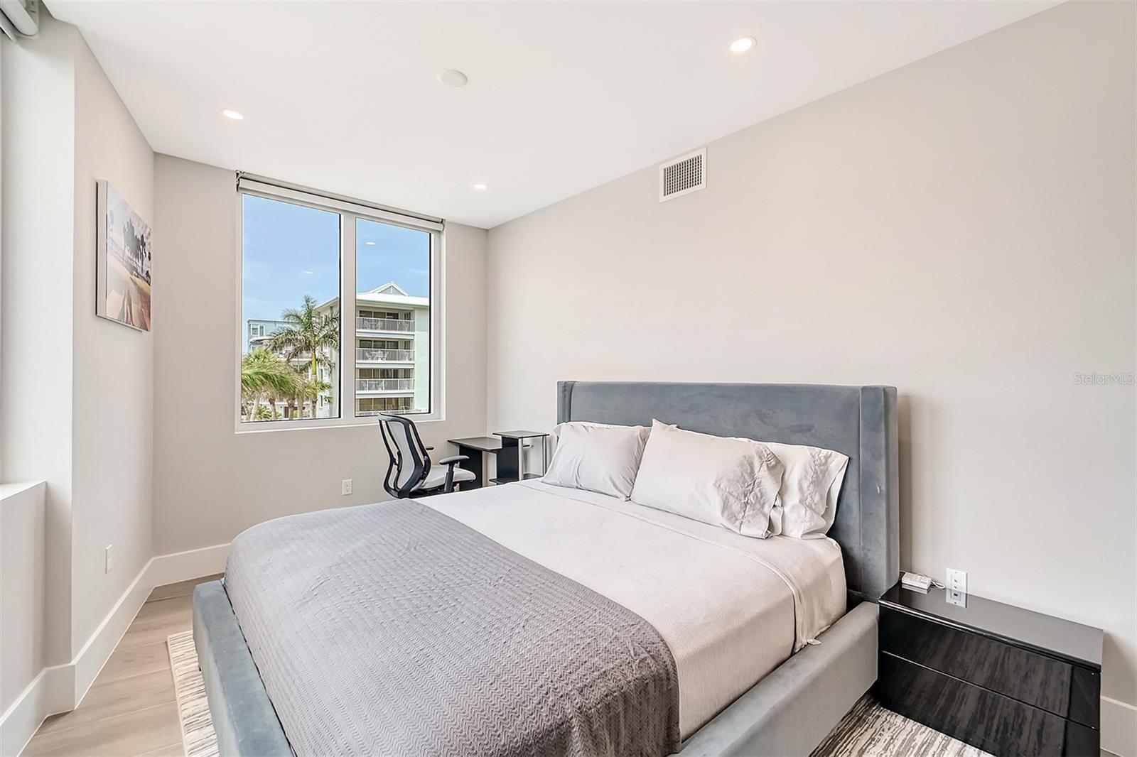 1035 SEASIDE DR #310