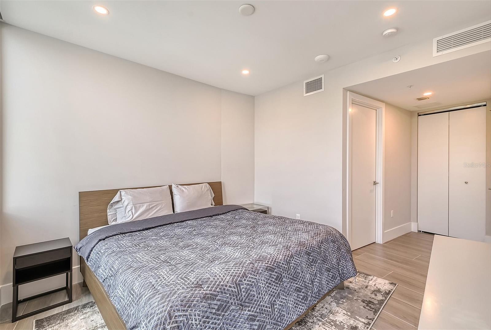 1035 SEASIDE DR #310