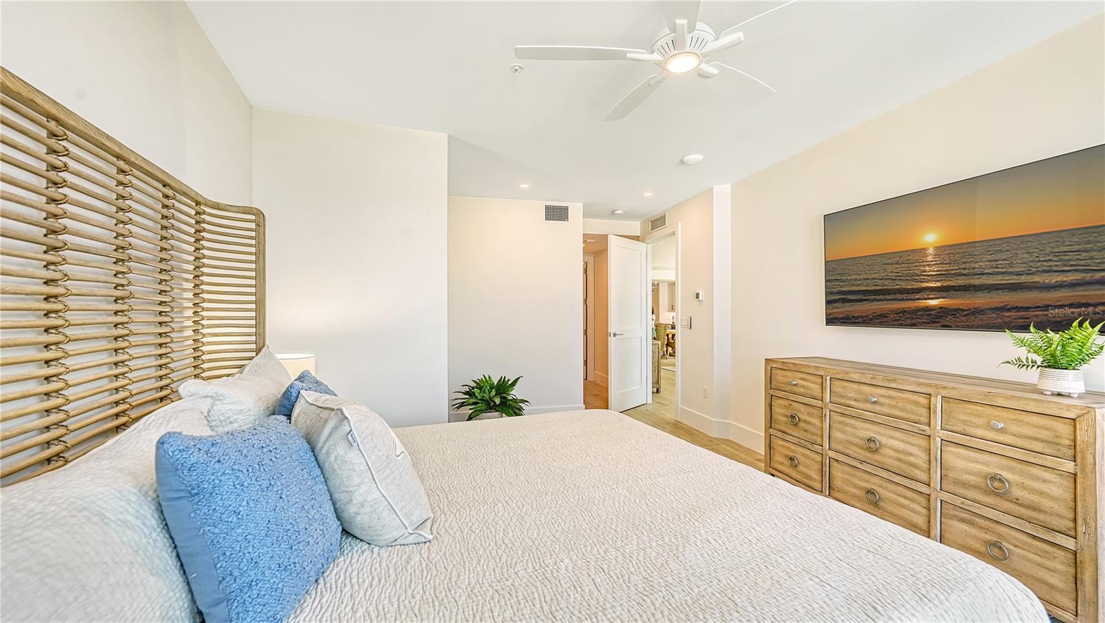 1035 SEASIDE DR #301