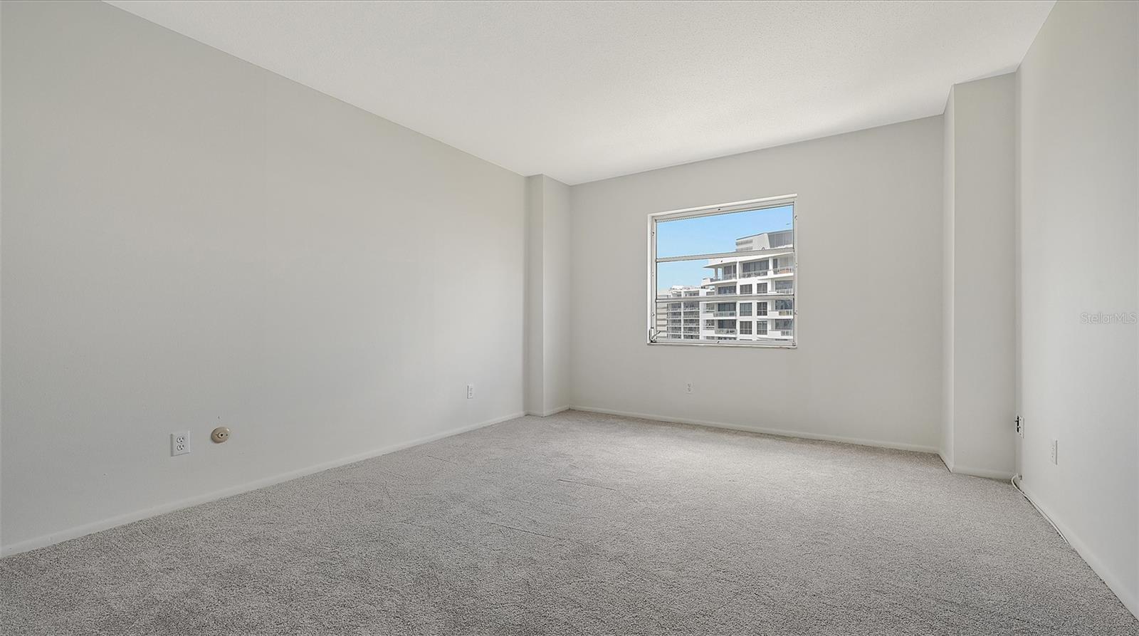 435 S GULFSTREAM AVE #1006