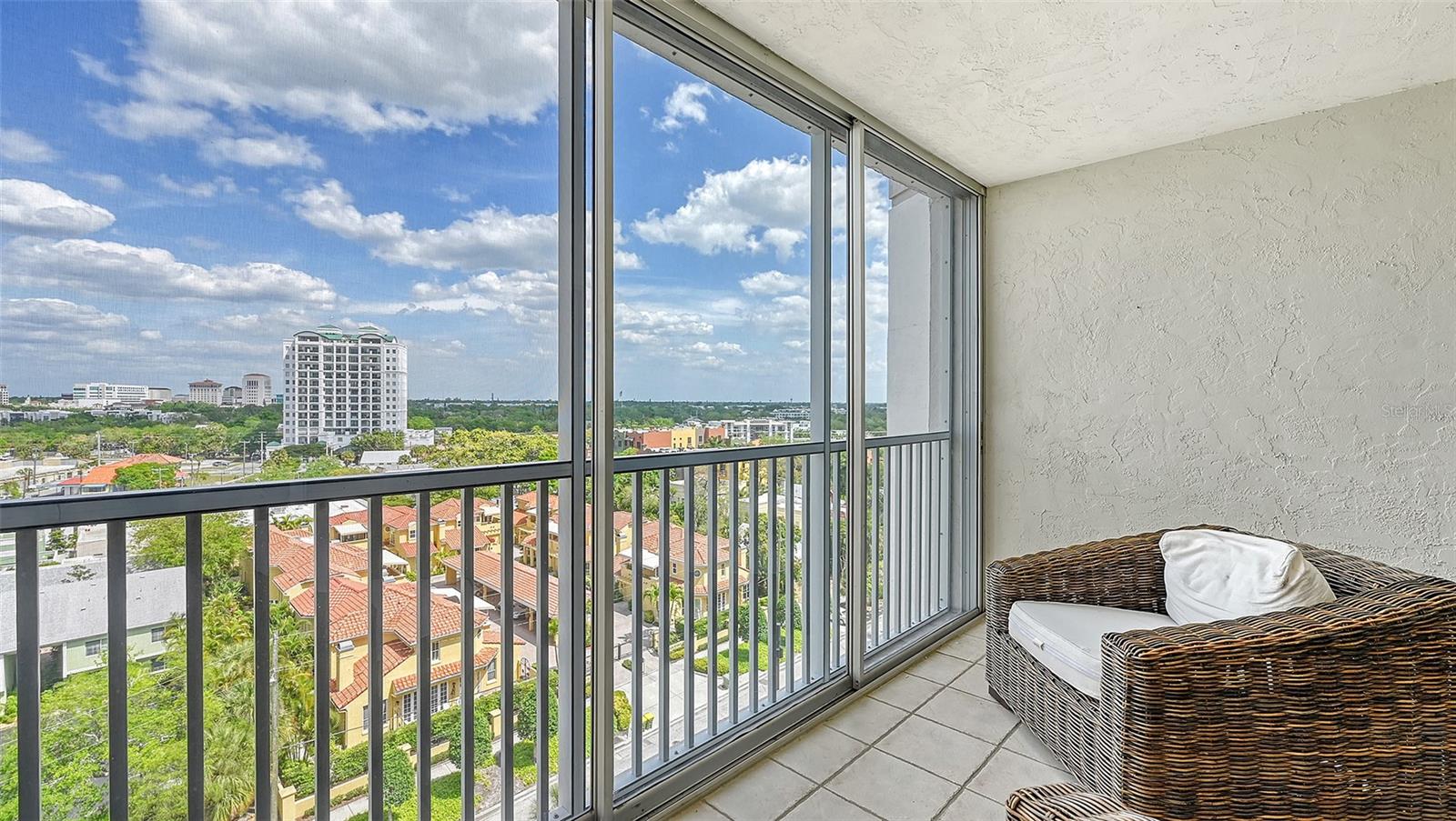 435 S GULFSTREAM AVE #1006