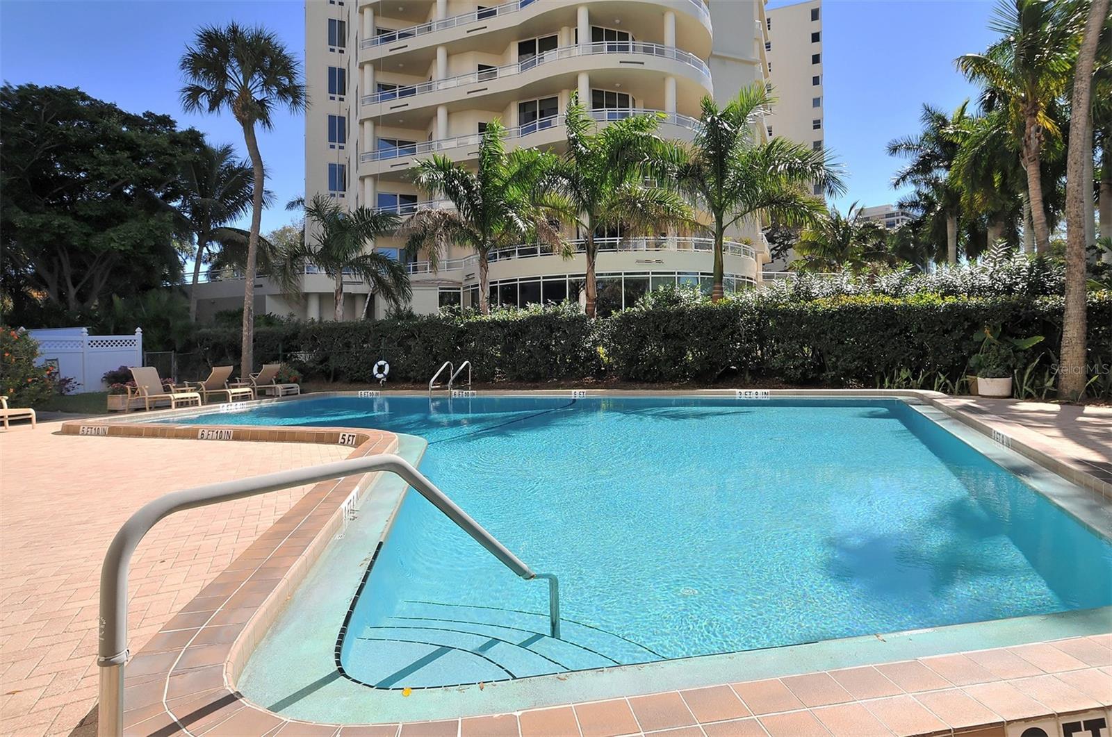 435 S GULFSTREAM AVE #1006