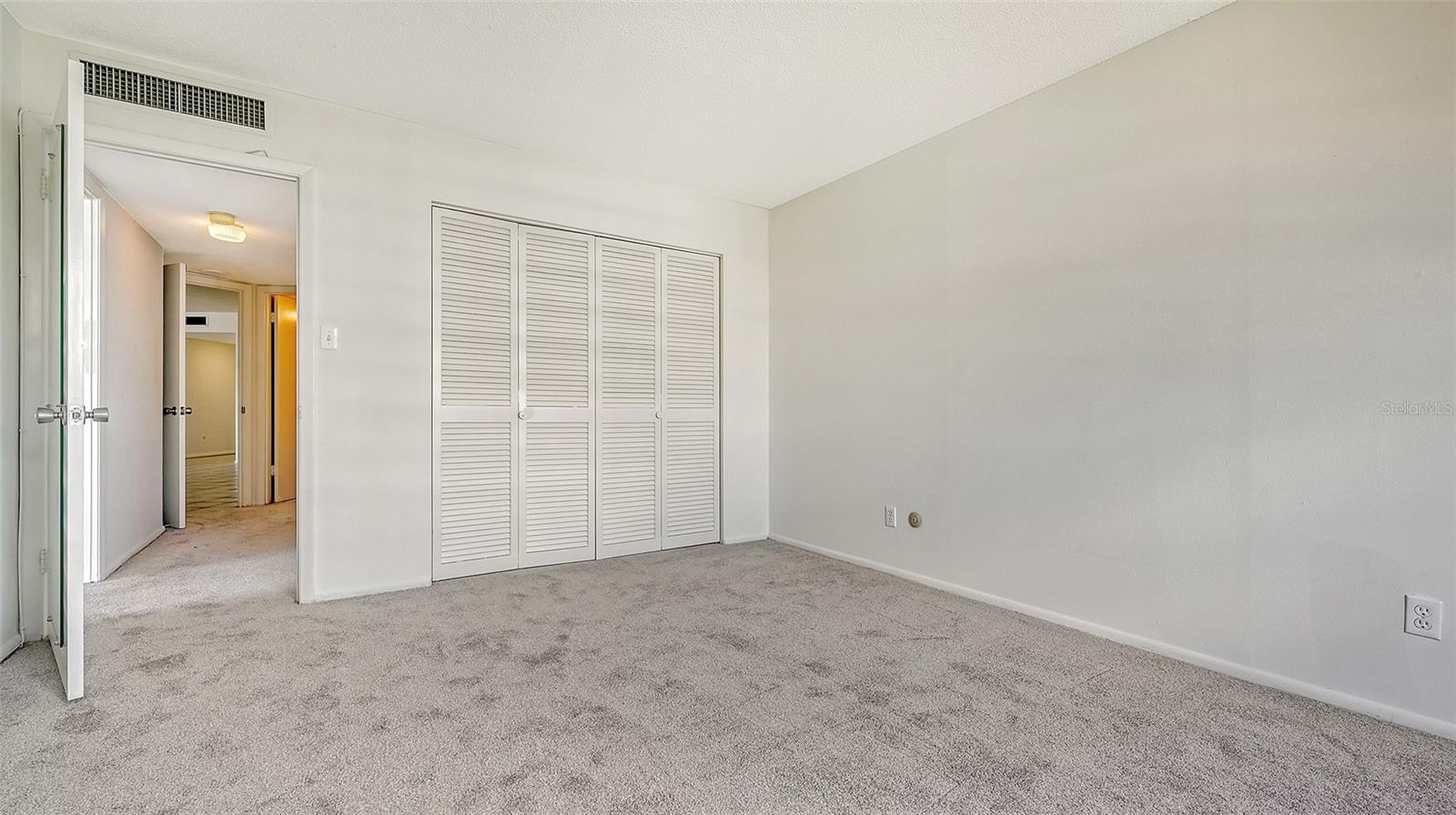 435 S GULFSTREAM AVE #1006