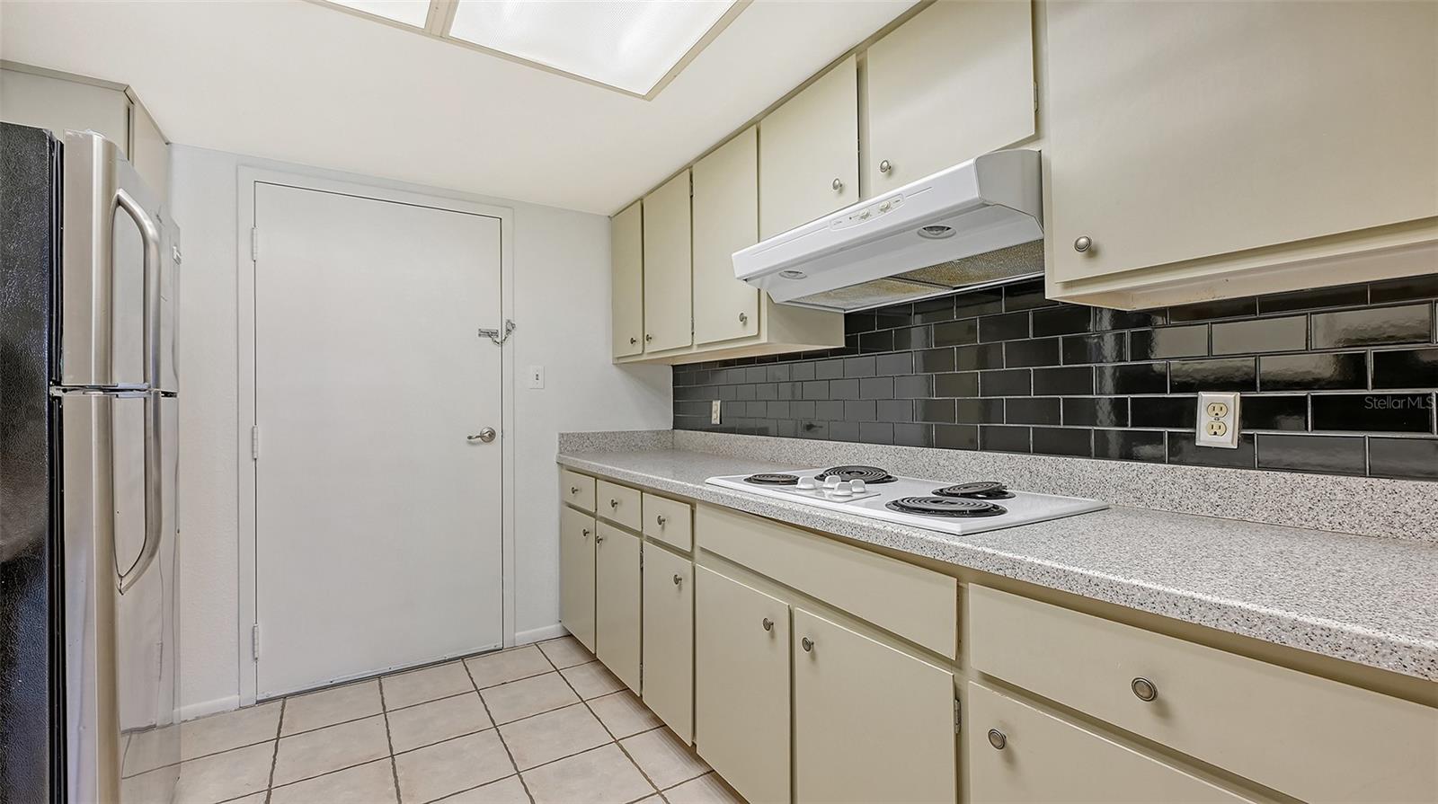 435 S GULFSTREAM AVE #1006