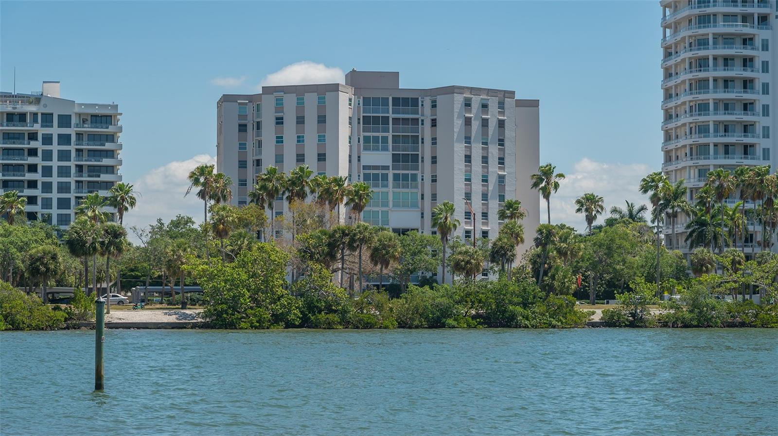 435 S GULFSTREAM AVE #1006