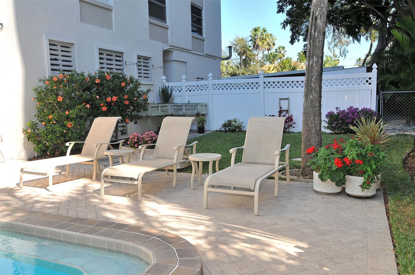 435 S GULFSTREAM AVE #1006