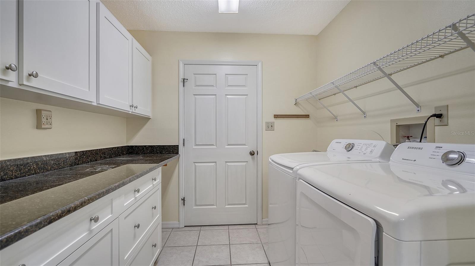 4635 OAK FOREST DR E #15