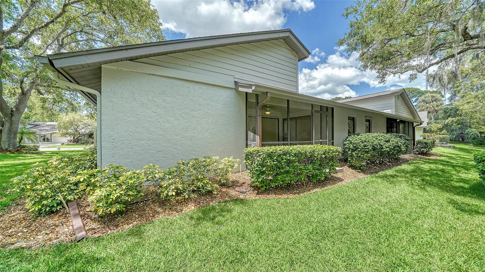 4635 OAK FOREST DR E #15