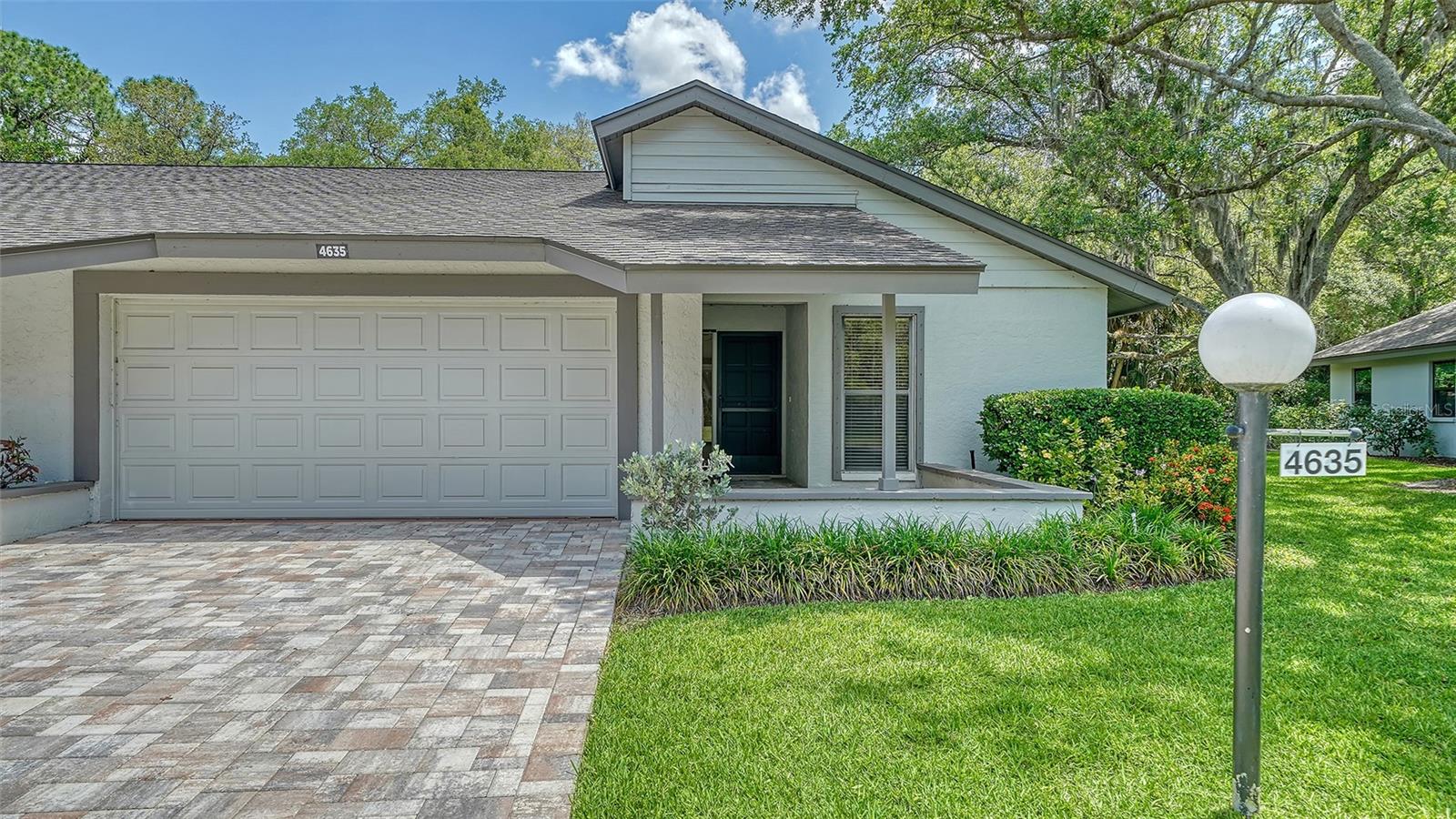 4635 OAK FOREST DR E #15