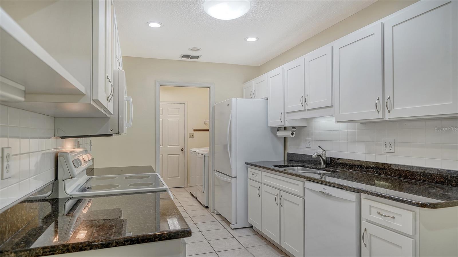 4635 OAK FOREST DR E #15