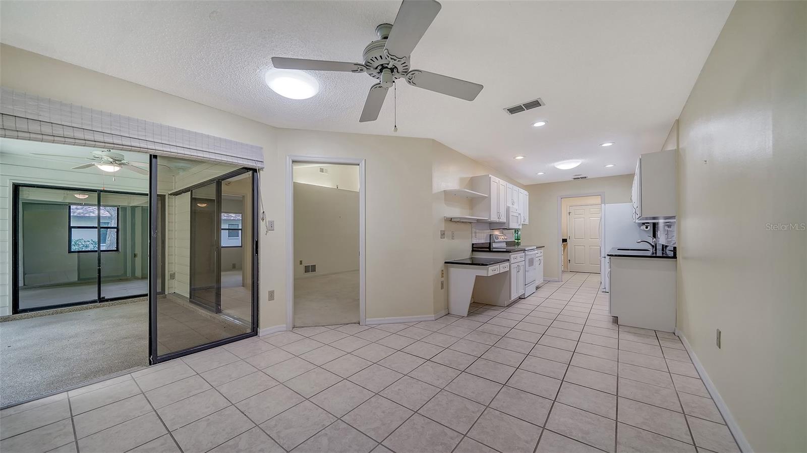 4635 OAK FOREST DR E #15