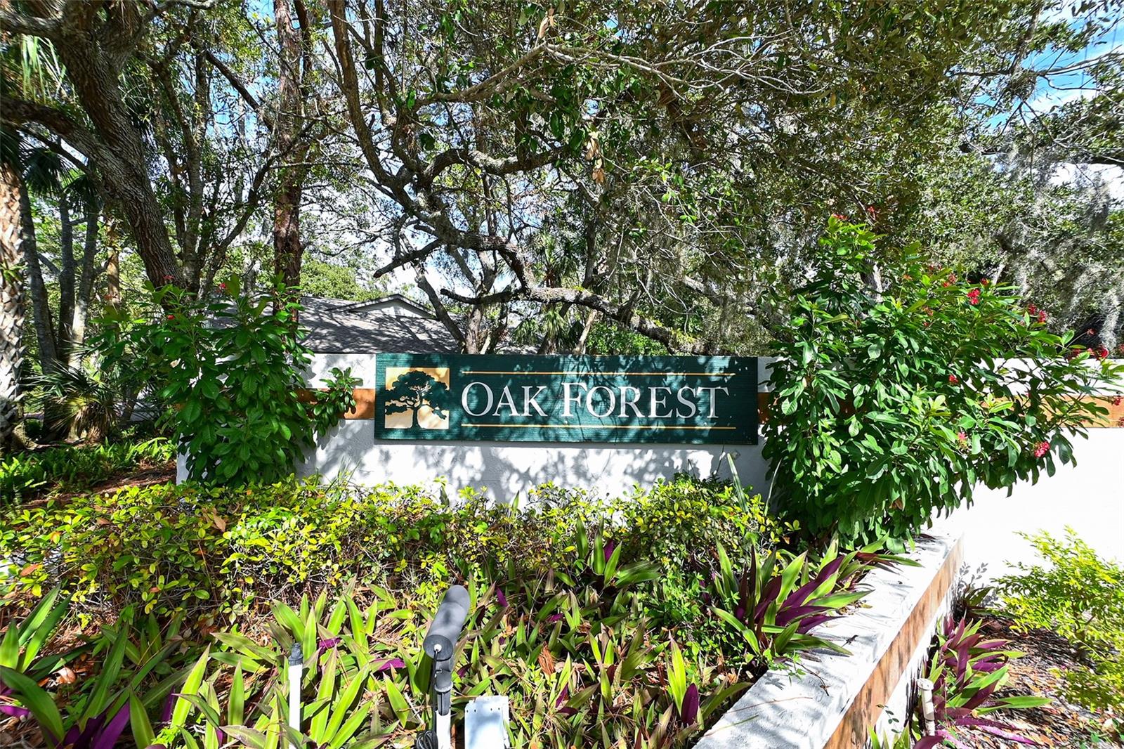 4635 OAK FOREST DR E #15