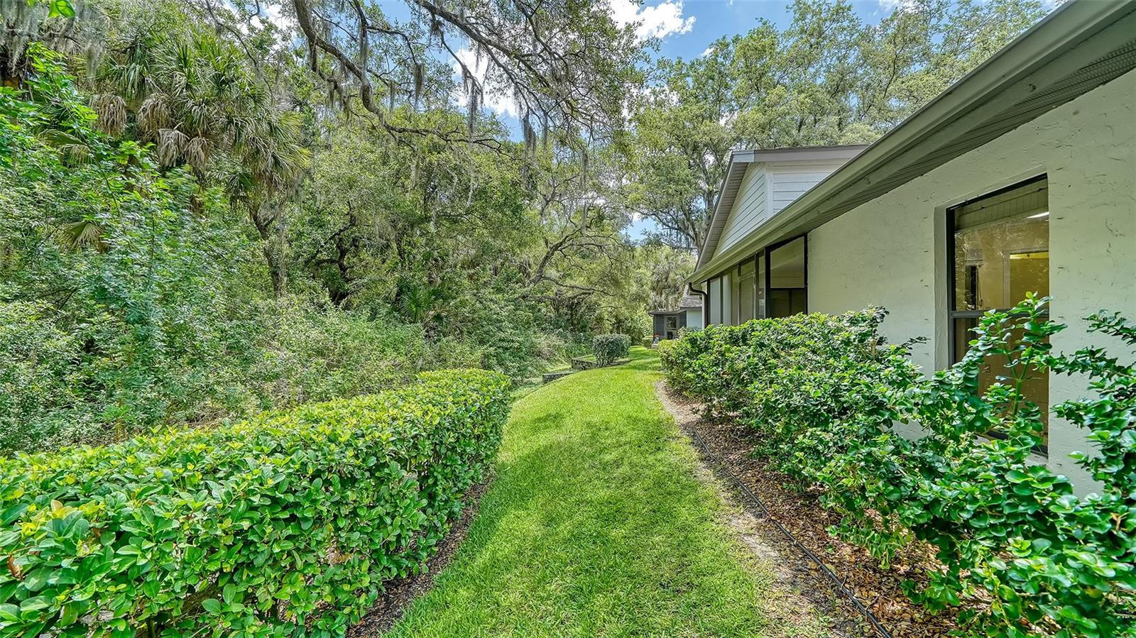 4635 OAK FOREST DR E #15