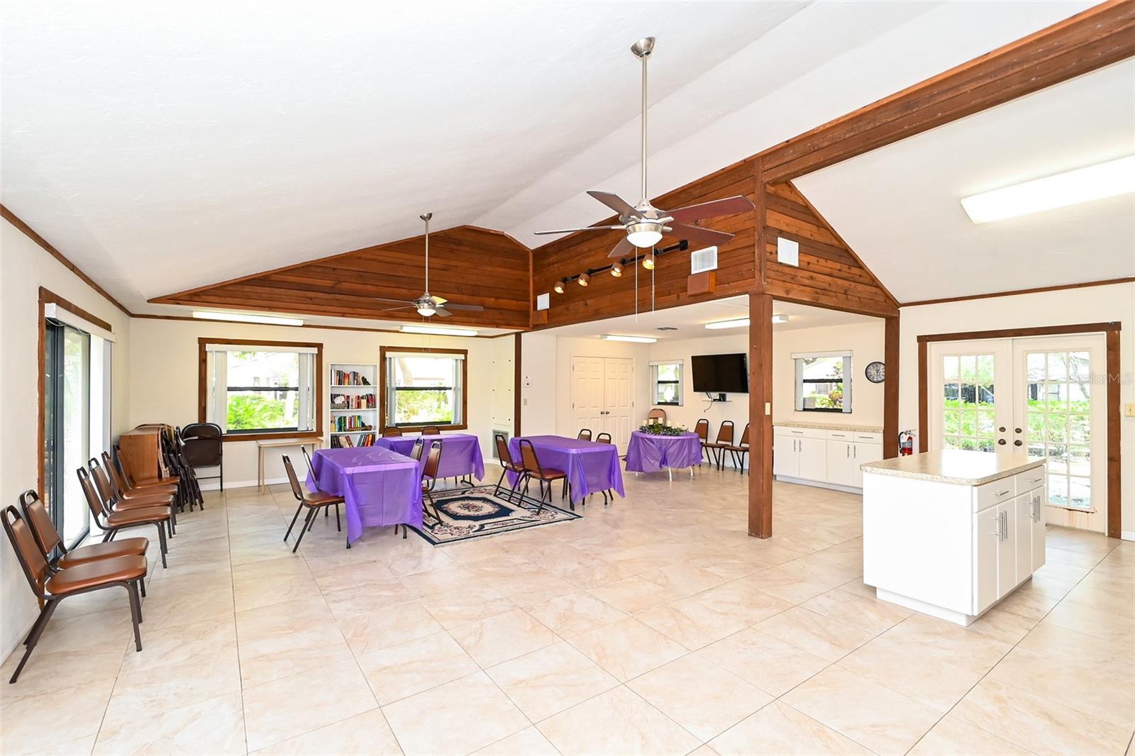 4635 OAK FOREST DR E #15