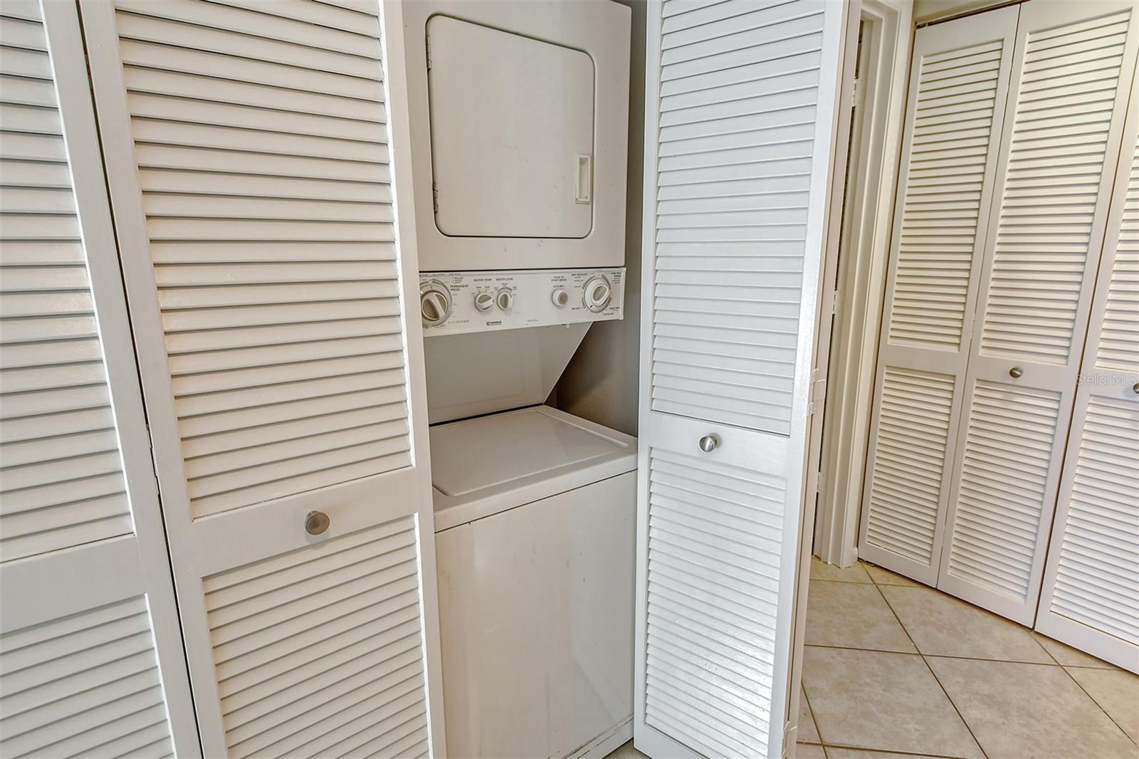 2204 BAHIA VISTA ST #D1