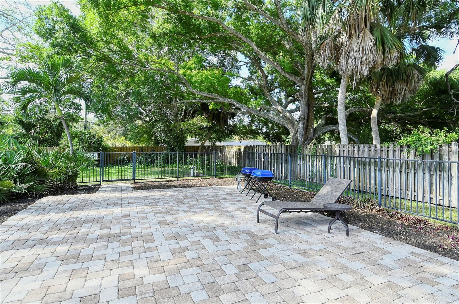 2204 BAHIA VISTA ST #D1