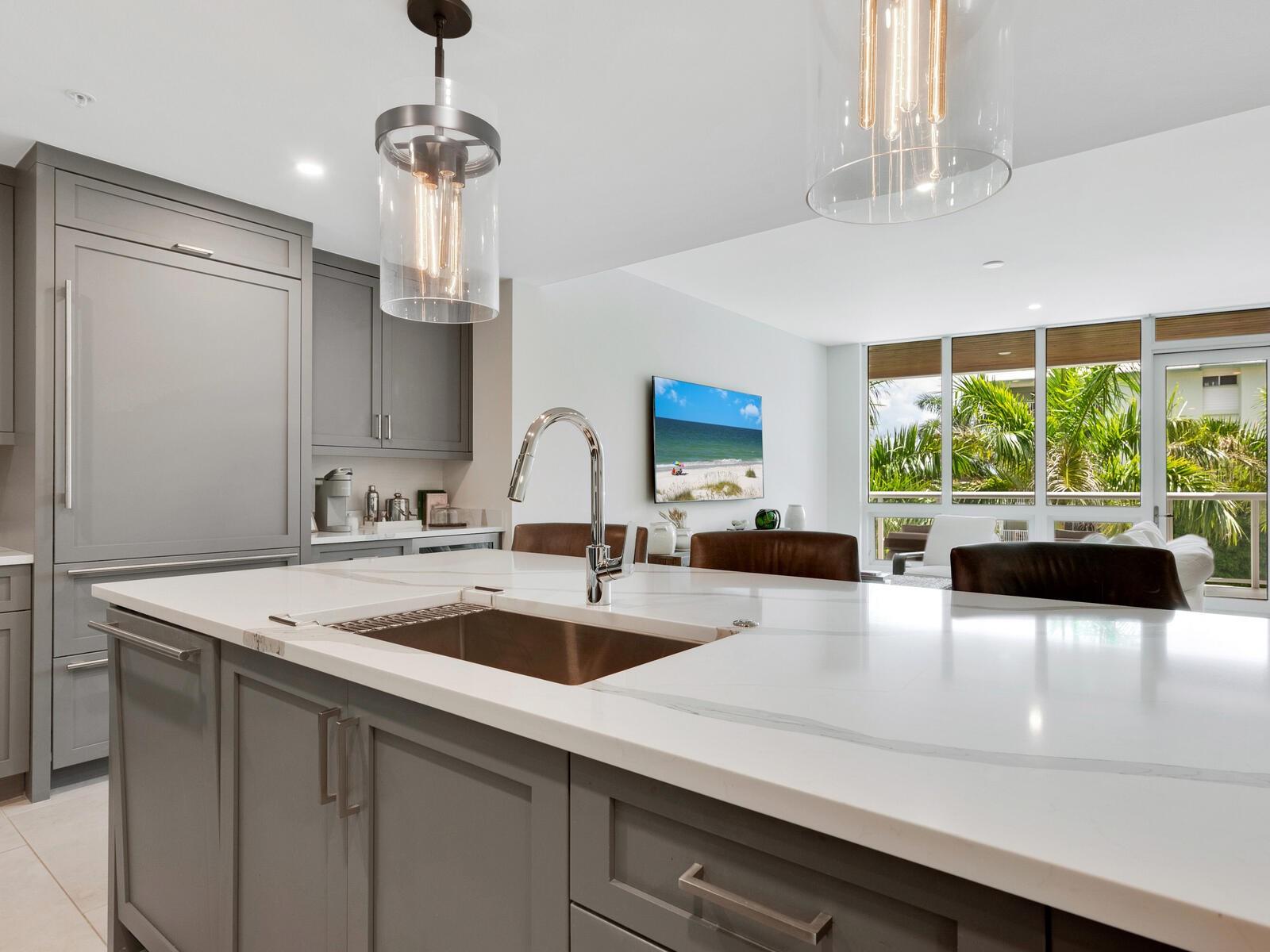 1035 SEASIDE DR #308