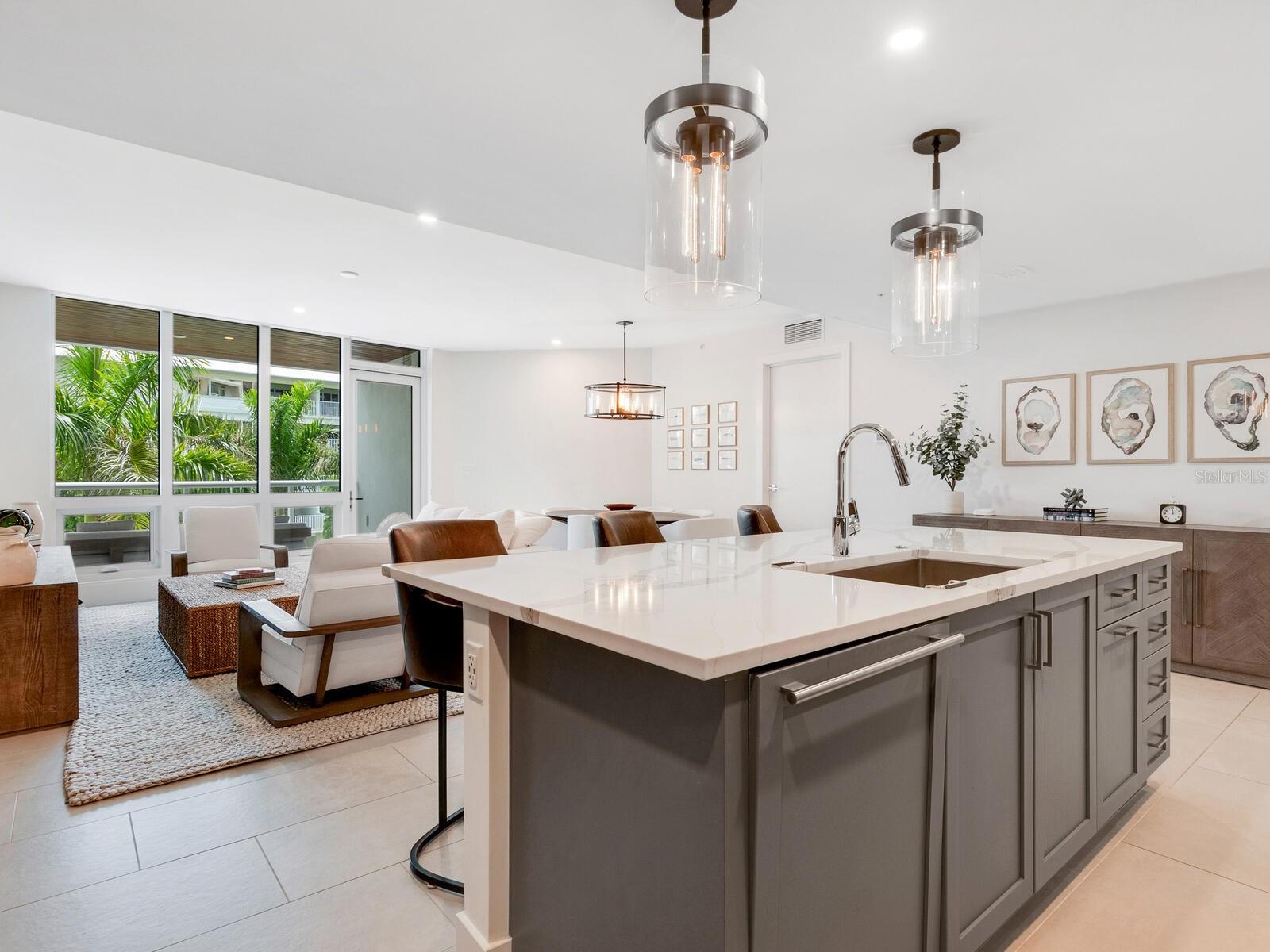 1035 SEASIDE DR #308